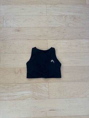 Easy lift high neck sports bra